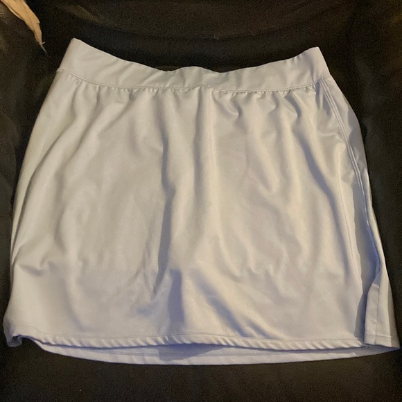 Light blue work out skirt dry fit just above the knee women’s medium - Picture 1 of 3